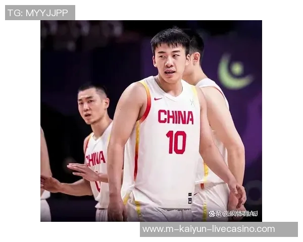 男篮蓝队迎战安哥拉全力争胜期待精彩对决展现篮球魅力